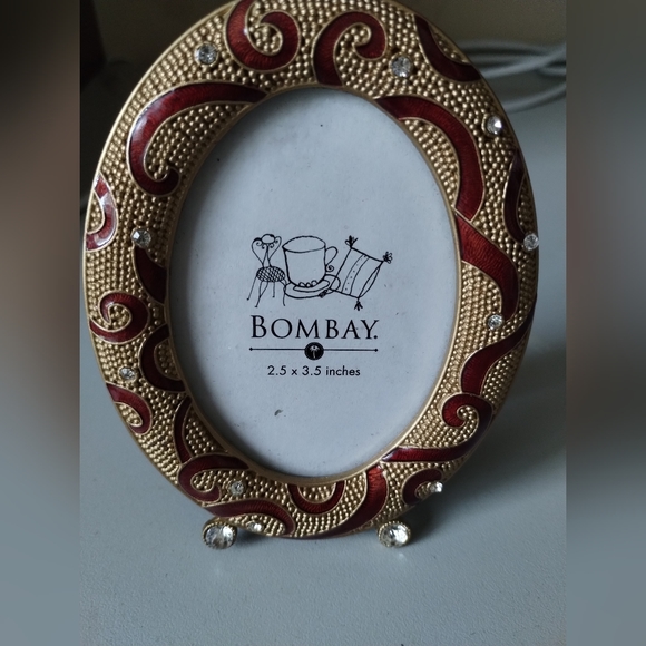 Other - Bombay Ornate Oval Frame with Gem Accents